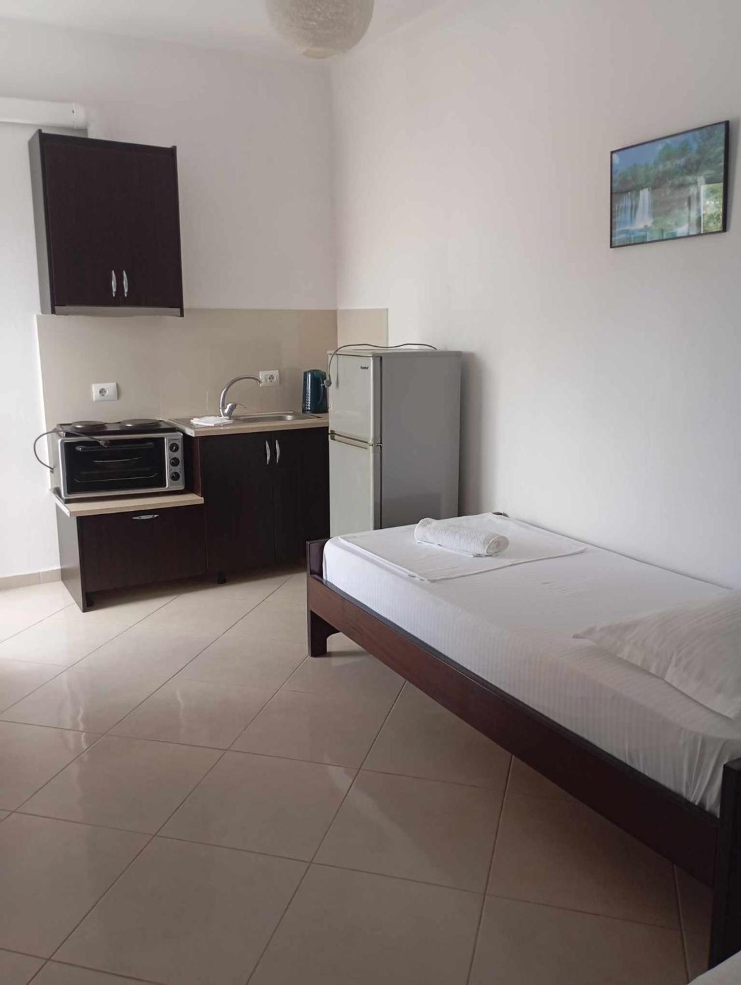Vila Ergys Ksamil Esterno foto